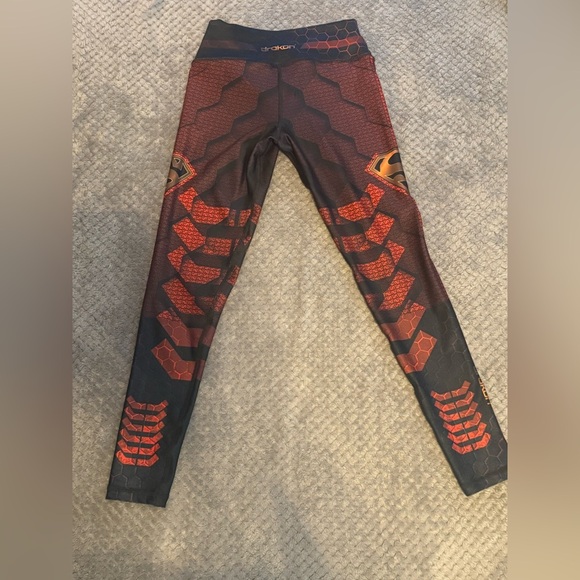 Drakon Superman Leggings - Picture 4 of 4